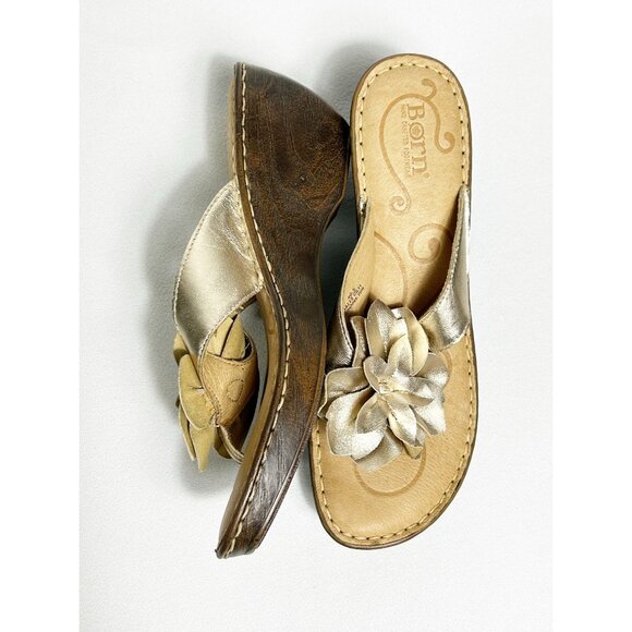 Born Radiance Floral Metallic Wedge Sandals in Gold - Sz 9 - Picture 2 of 11
